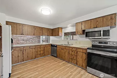 2612 204th Street SW, Lynnwood, WA 98036 - Photo 9