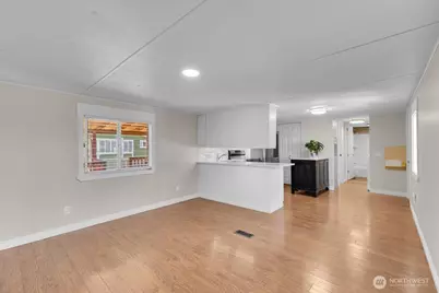 7614 NE Bothell Wy #11, Kenmore, WA 98028 - Photo 7