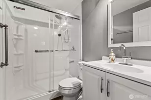 707 E James St, Kent, WA 98031 - Photo 13