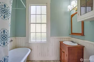 99 Main St, Cathlamet, WA 98612 - Photo 13