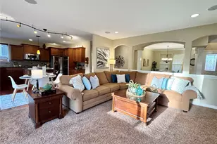 762 Ilwaco Pl NE, Renton, WA 98059 - Photo 9