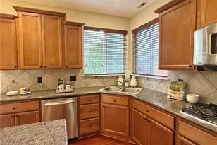 762 Ilwaco Pl NE, Renton, WA 98059 - Photo 7