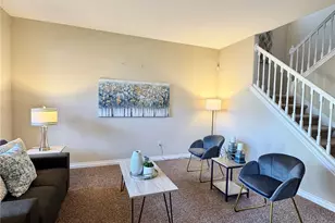 762 Ilwaco Pl NE, Renton, WA 98059 - Photo 3