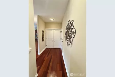 762 Ilwaco Place NE, Renton, WA 98059 - Photo 13