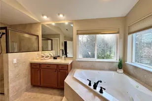 762 Ilwaco Pl NE, Renton, WA 98059 - Photo 27