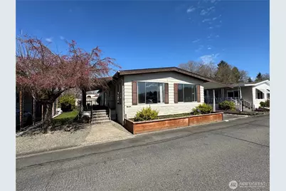 1402 22nd Street NE #5, Auburn, WA 98002 - Photo 1