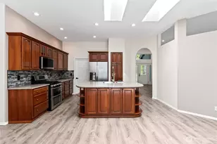 7094 SW Dundee Ct, Port Orchard, WA 98367 - Photo 9