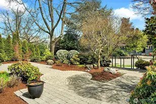 2209 38th Pl E, Seattle, WA 98112 - Photo 25