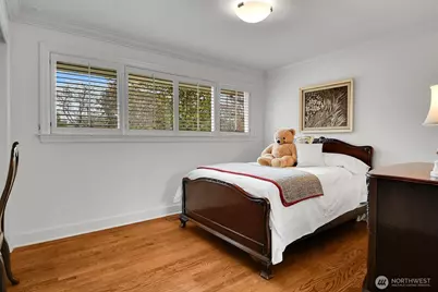 2209 38th Place E, Seattle, WA 98112 - Photo 19