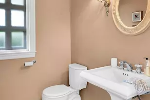 2209 38th Pl E, Seattle, WA 98112 - Photo 21