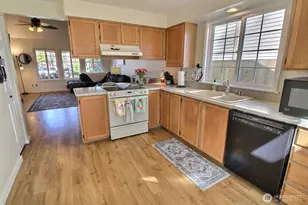 27720 128th Pl SE, Kent, WA 98030 - Photo 17