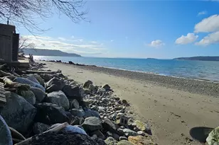 303 Arrowhead Point Ln, Camano Island, WA 98282 - Photo 35