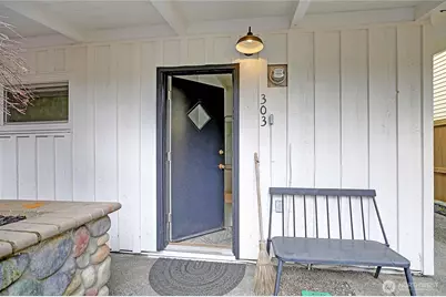 303 Arrowhead Point Lane, Camano Island, WA 98282 - Photo 15