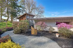 303 Arrowhead Point Ln, Camano Island, WA 98282 - Photo 11