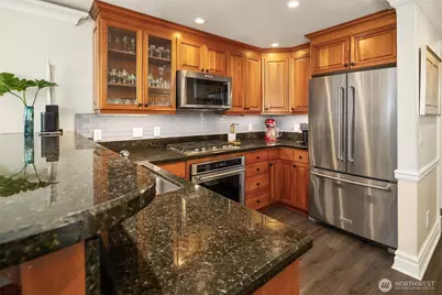 311 E Republican Street #201, Seattle, WA 98102 - Photo 7