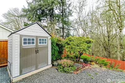 609 Cherry Street E, Tacoma, WA 98445 - Photo 27