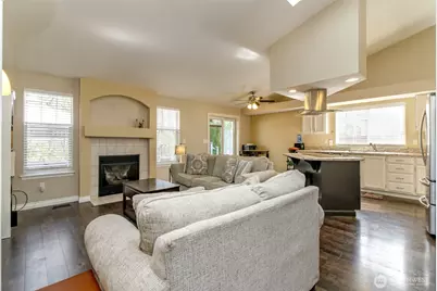 609 Cherry Street E, Tacoma, WA 98445 - Photo 5