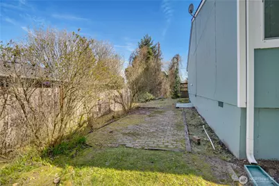 3023 Bridgeport Way W #B, University Place, WA 98466 - Photo 27