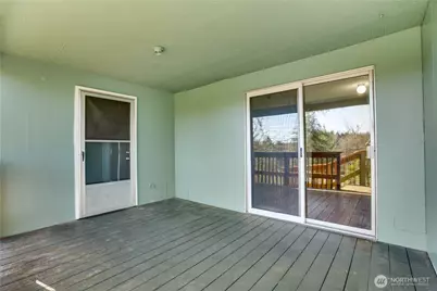 3023 Bridgeport Way W #B, University Place, WA 98466 - Photo 21