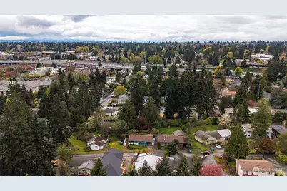 11515 7th Avenue NE, Seattle, WA 98125 - Photo 39