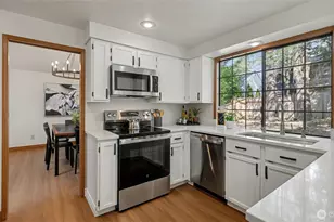 24238 SE 43rd Ct, Sammamish, WA 98029 - Photo 13