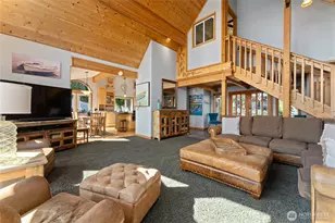 1995 Lakeshore Dr, Manson, WA 98831 - Photo 9