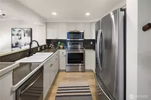 1519 NW 57th St, Seattle, WA 98107 - Photo 13