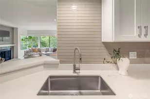 1336 Bellevue Way NE, Bellevue, WA 98004 - Photo 11