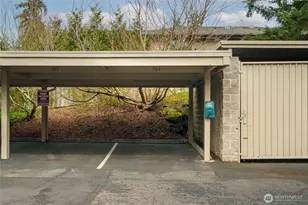 1336 Bellevue Way NE, Bellevue, WA 98004 - Photo 21