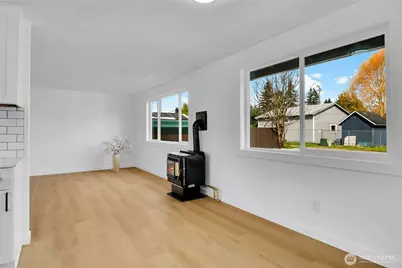 1006 Fidalgo Street, Sedro Woolley, WA 98284 - Photo 5