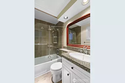 1810 43rd Avenue E #301, Seattle, WA 98112 - Photo 15