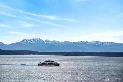 1374 Alki Avenue SW #400, Seattle, WA 98116 - Photo 1