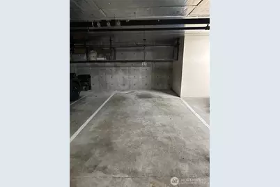 200 99th Avenue NE #16, Bellevue, WA 98004 - Photo 15