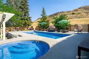 621 Mountain View Dr, Chelan, WA 98816 - Photo 5