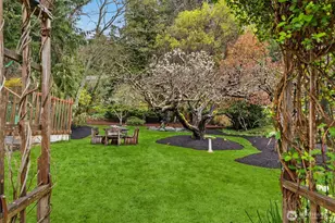 3450 Crystal Springs Dr NE, Bainbridge Island, WA 98110 - Photo 35