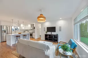 447 Index Ave NE, Renton, WA 98056 - Photo 3