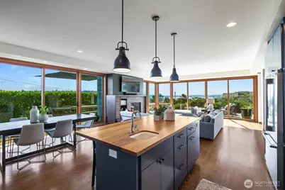 2506 W Halladay Street, Seattle, WA 98199 - Photo 11