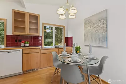 14050 91st Place NE, Kirkland, WA 98034 - Photo 5