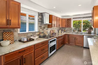 11544 24th Avenue NE, Seattle, WA 98125 - Photo 9