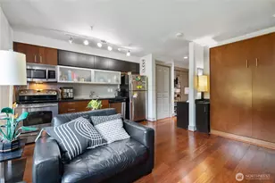 4547 8th Ave NE, Seattle, WA 98105 - Photo 11