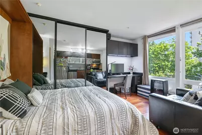 4547 8th Avenue NE #308, Seattle, WA 98105 - Photo 15