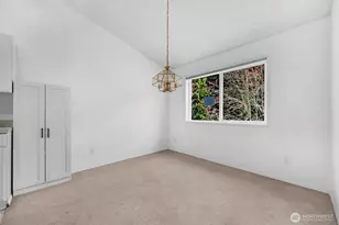 6527 200th St SW, Lynnwood, WA 98036 - Photo 9