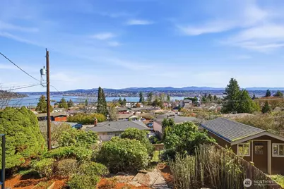 11038 Auburn Avenue S, Seattle, WA 98178 - Photo 21