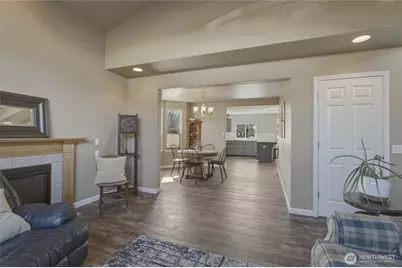 2217 Michael Brooke, Wenatchee, WA 98801 - Photo 9