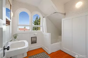 1204 17th Ave E, Seattle, WA 98112 - Photo 25