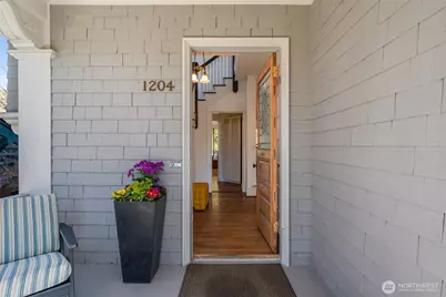 1204 17th Avenue E, Seattle, WA 98112 - Photo 5