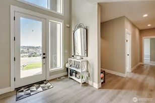 123 W 13th Wy, La Center, WA 98629 - Photo 3