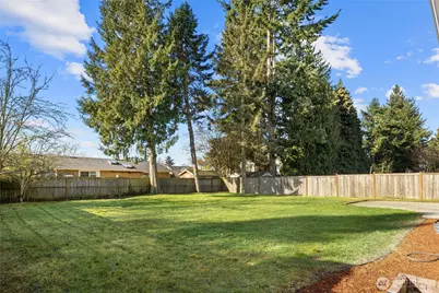 6826 N 11th Street, Tacoma, WA 98406 - Photo 17