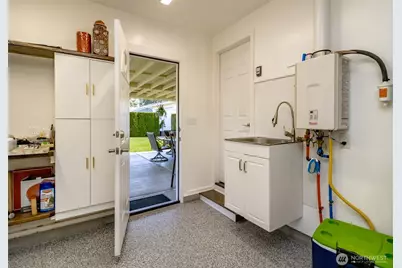 1627 S Verde Street, Tacoma, WA 98405 - Photo 29