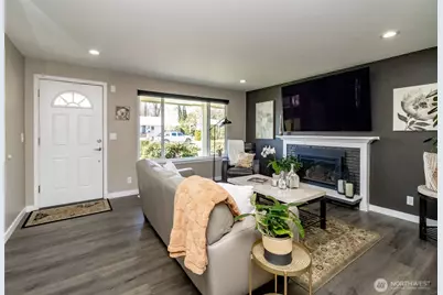 1627 S Verde Street, Tacoma, WA 98405 - Photo 5